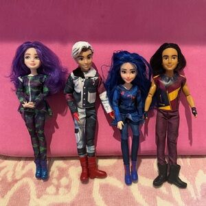 Disney Descendants 3 Isle of The Lost Doll Collection